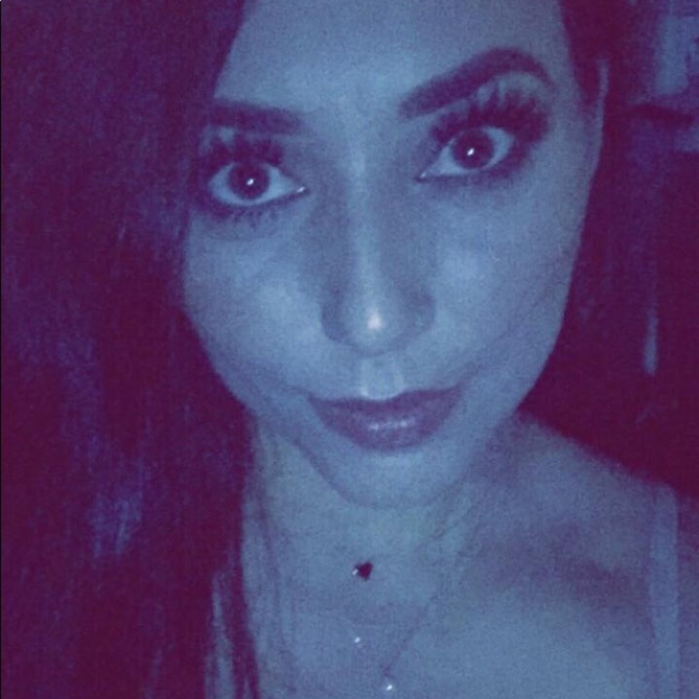 Meet your Posher, Alejandra